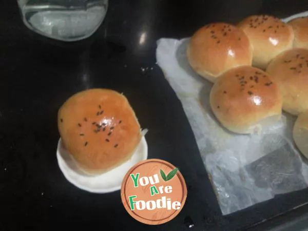 Sesame bun