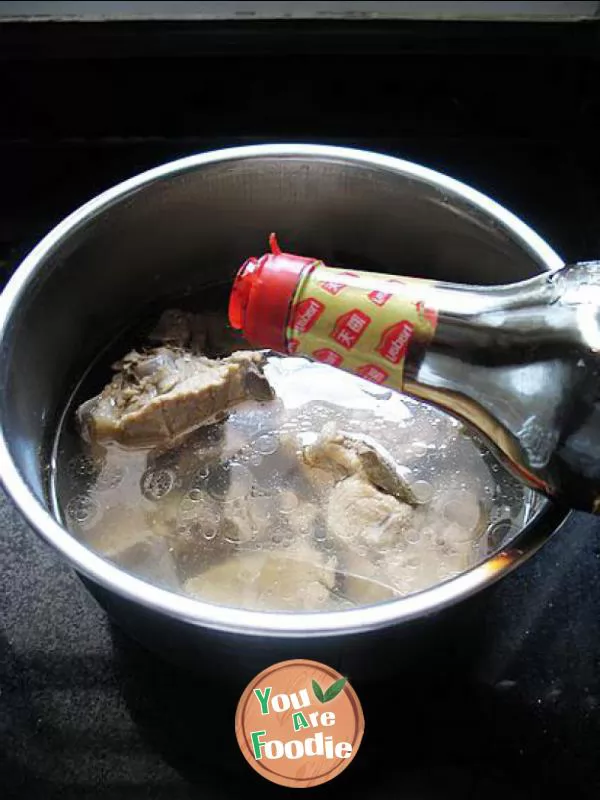 Zero cooking skill, creating northeast famous dish --- northeast sauce skeleton at home