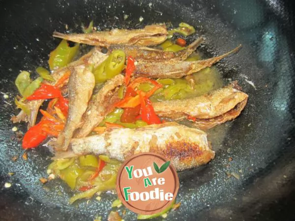 Fish with sour pepper