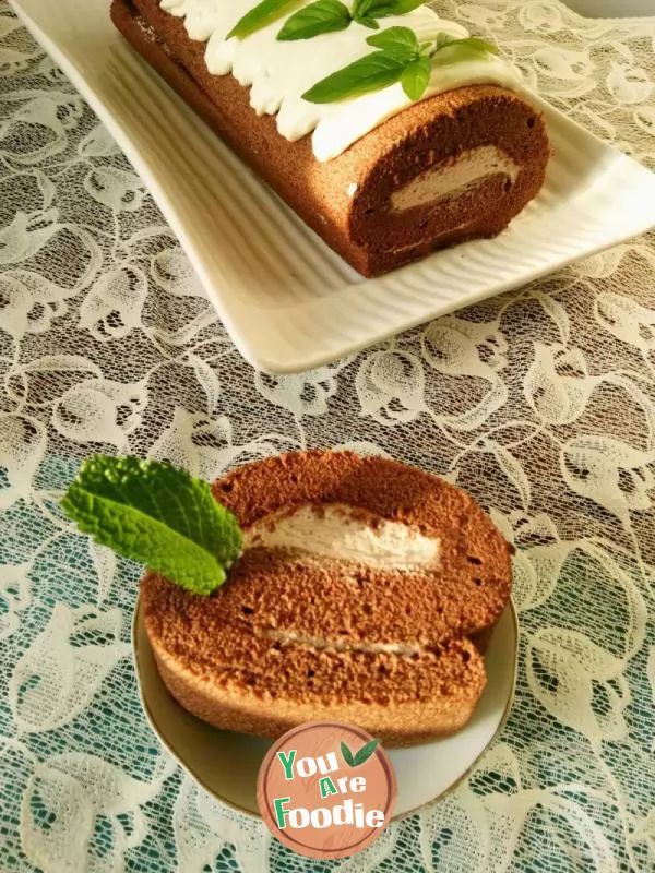 Cocoa cream cake roll