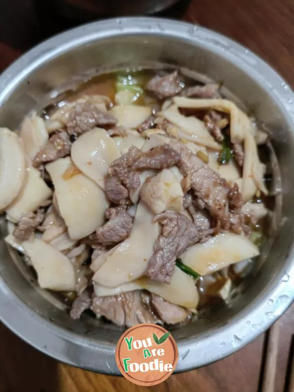 Fried-sliced-pork-with-Pleurotus-eryngii