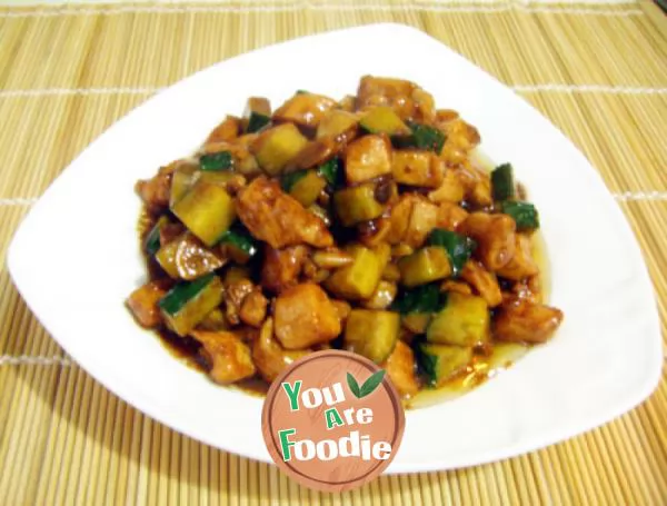 Fried diced chicken in soy sauce