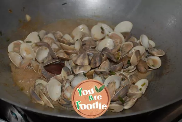 Clams in soy sauce