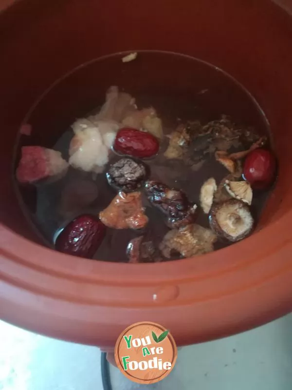 Wild Mushroom Chicken and Vegetable Soup