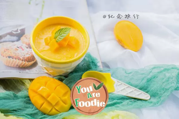 Mango-ice-cream-no-beating-lazy-man-formula