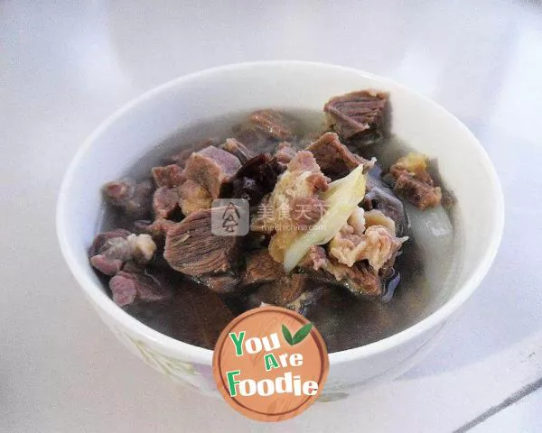 Beef cubes in clear soup