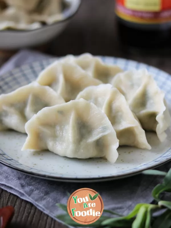 Stewed-pork-dumplings-with-alfalfa-and-hawthorn