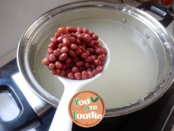 Congee with red bean and lotus root