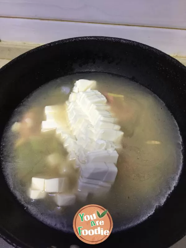 Scallop and tofu soup