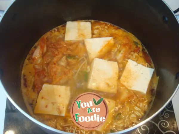 The gorgeous transformation of instant noodles -- pickled instant noodle pot