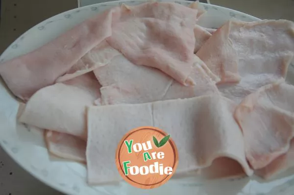 Pork skin -- a delicious product rich in collagen