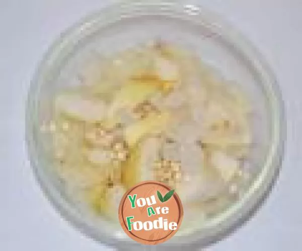 Moistening lung and relieving cough -- Chuanbei Xueli white fungus soup