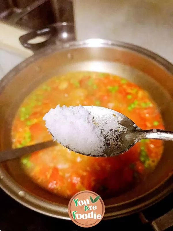 Pumpkin noodles with tomato and egg