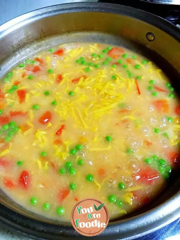 Pumpkin noodles with tomato and egg