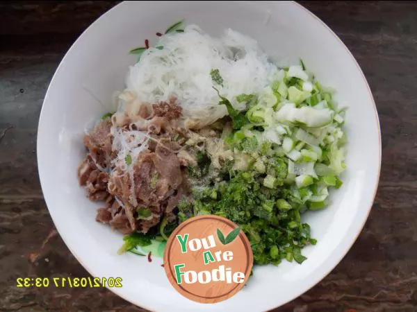 Spinach, mutton and vermicelli soup