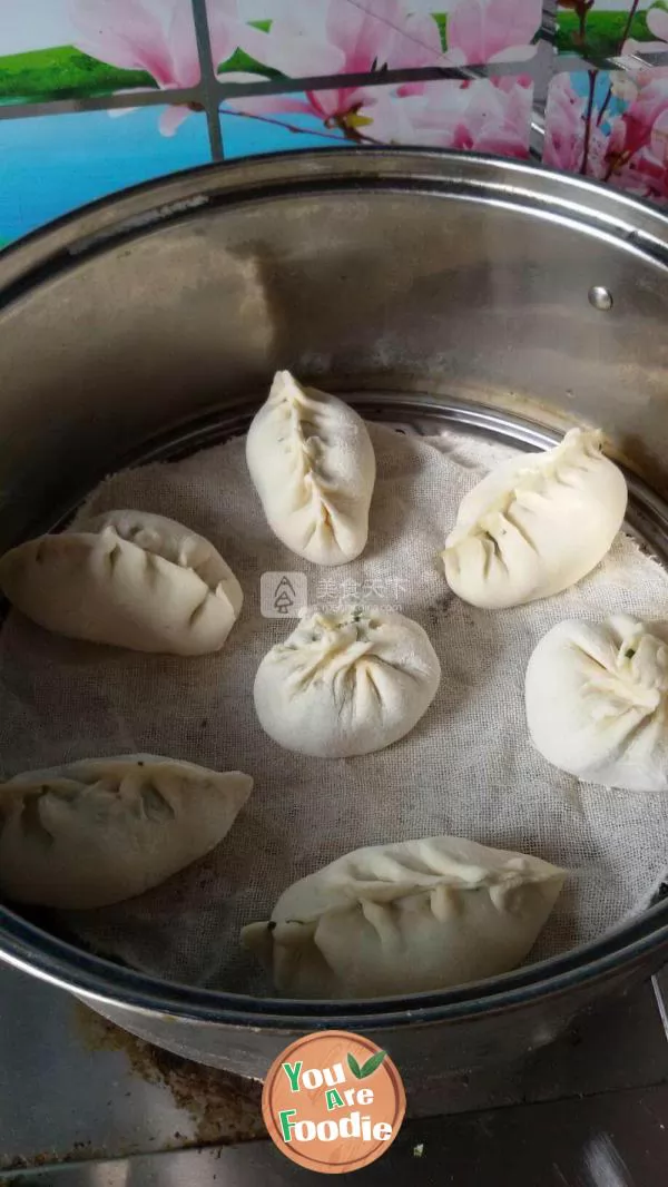 Steamed buns with Shandong vegetables