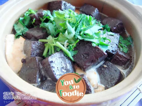 Stewed mutton blood and tofu