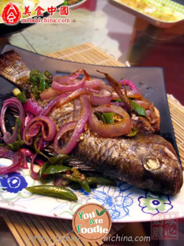 Roasted tilapia with onion