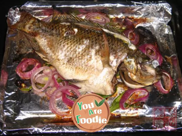 Roasted tilapia with onion