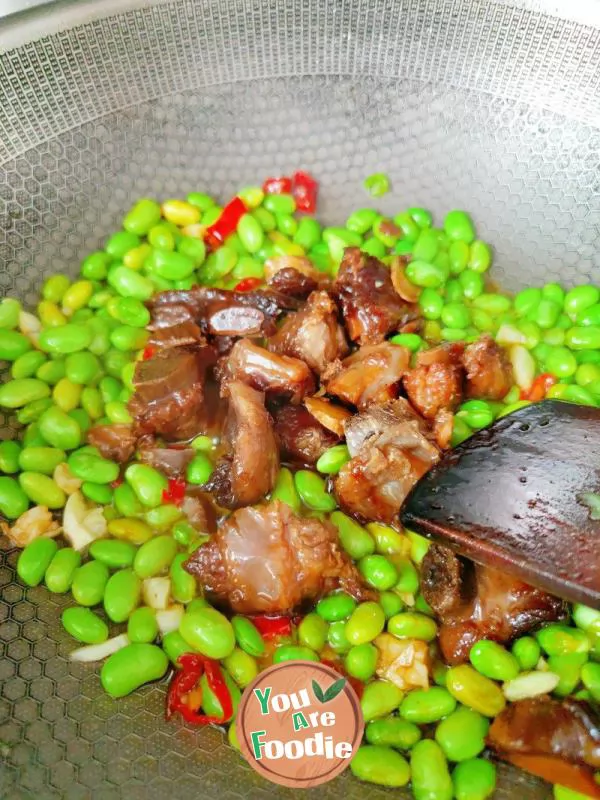 Braised spareribs with soybeans