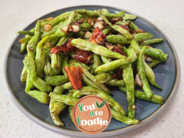 Dry fried green beans