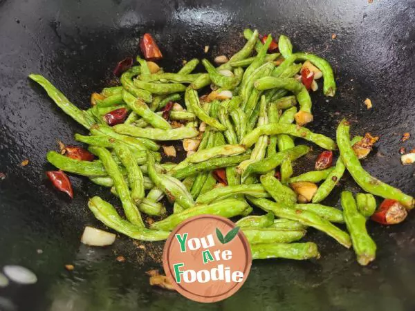 Dry fried green beans