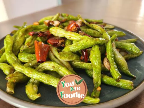 Dry fried green beans