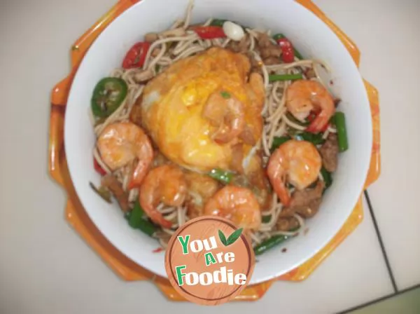 [Fujian-cuisine]:-colorful-egg-noodles-with-fresh-shrimp