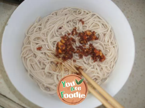 [Fujian cuisine]: colorful egg noodles with fresh shrimp