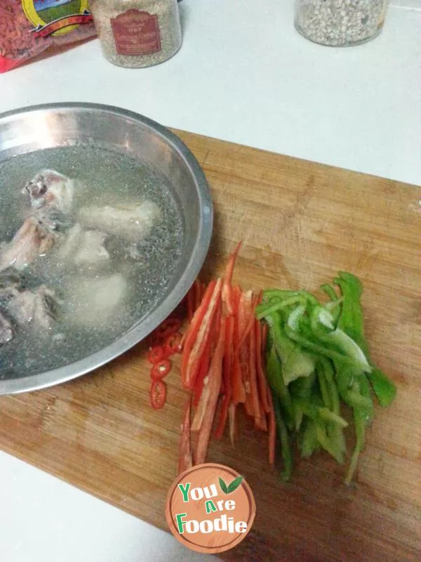 Stir fried pork chops with chili