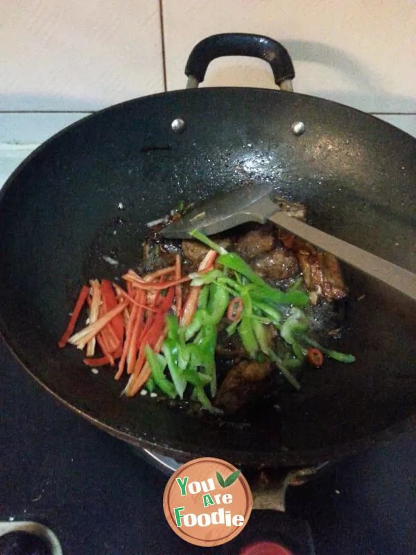 Stir fried pork chops with chili