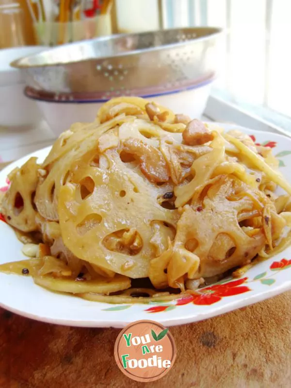 Fish flavored lotus root slices