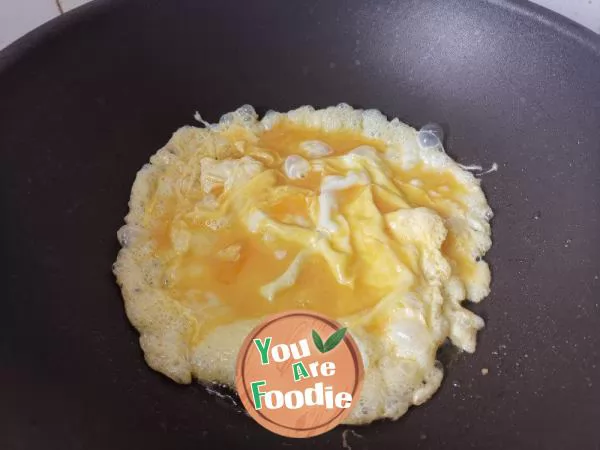 Scrambled Eggs with Luffa