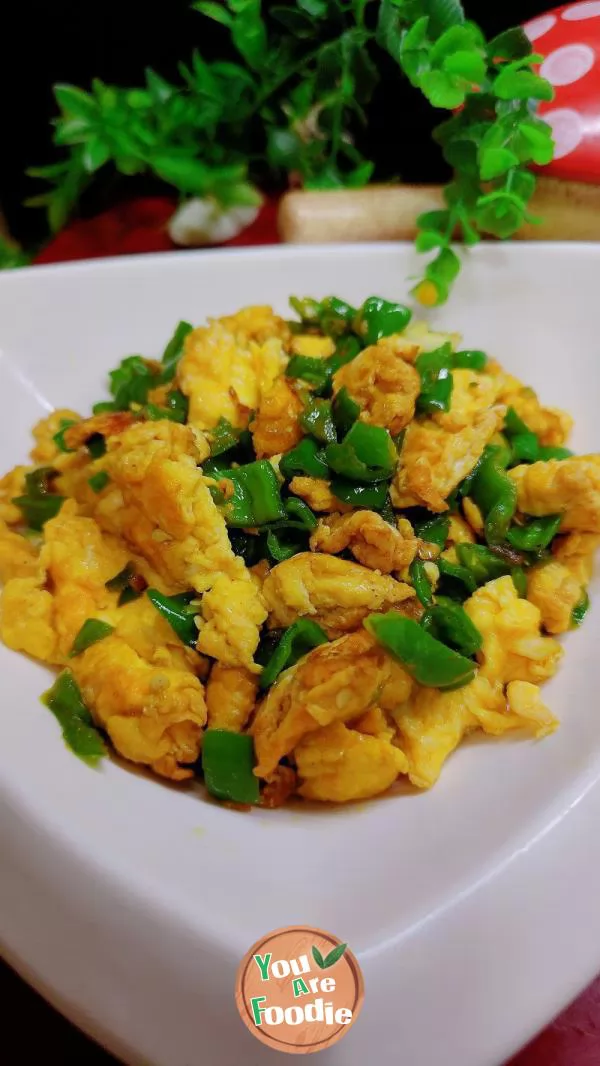 Scrambled Eggs with Green Peppers