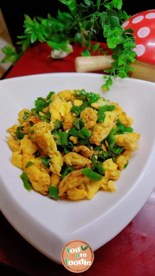 Scrambled Eggs with Green Peppers