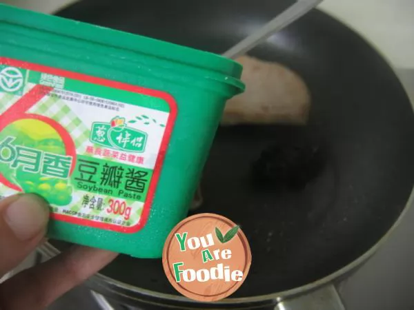[fried noodles with soy sauce, pattern making] big Shanghai fried noodles with soy sauce