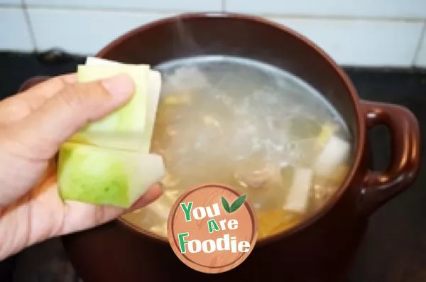 White gourd ribs and soybean soup