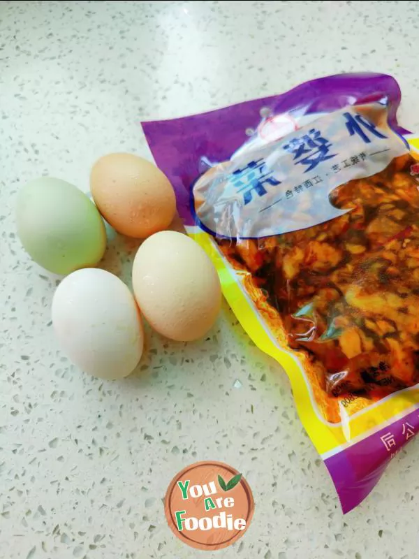 Fried eggs with Grandma's vegetables