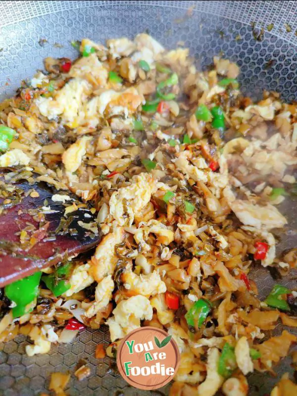 Fried eggs with Grandma's vegetables