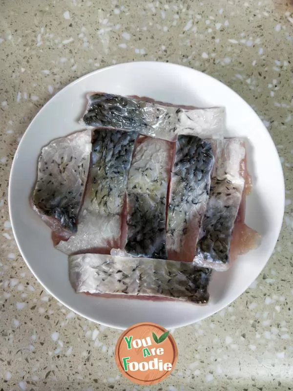 Steamed grass carp brisket