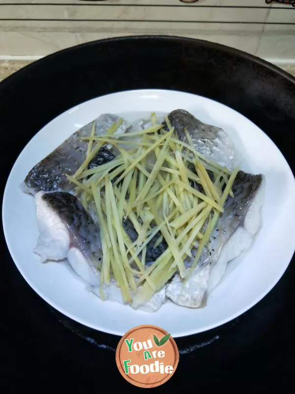 Steamed grass carp brisket