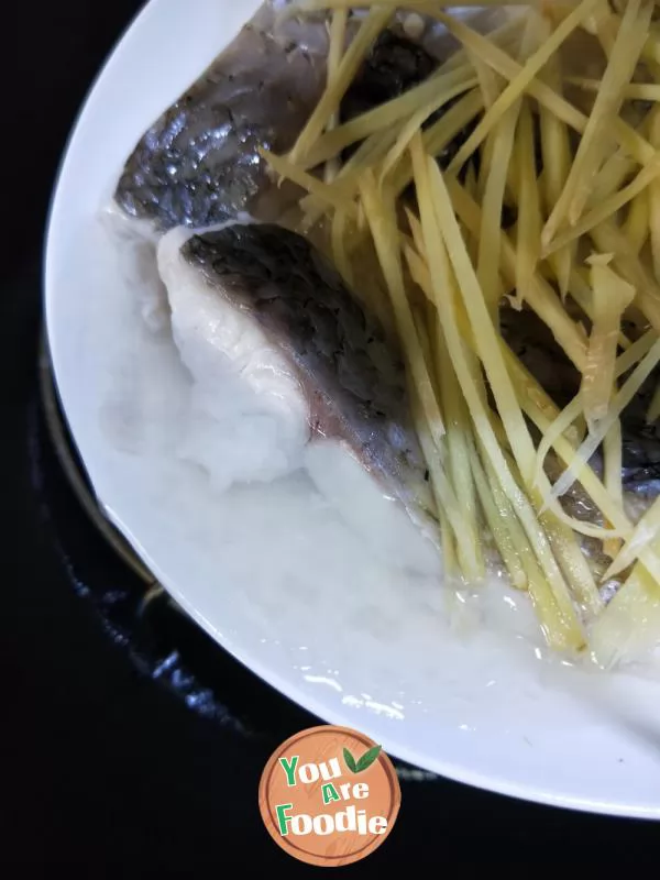 Steamed grass carp brisket