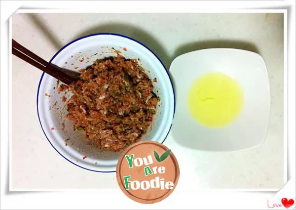 Lotus root and pork cake in Scallion soup