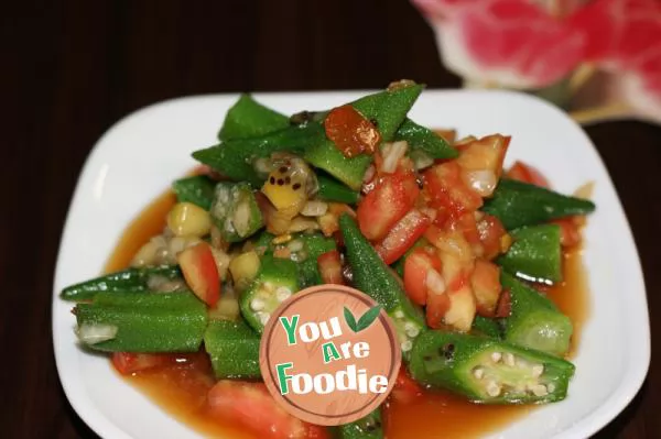 Tomato oil vinegar sauce with okra