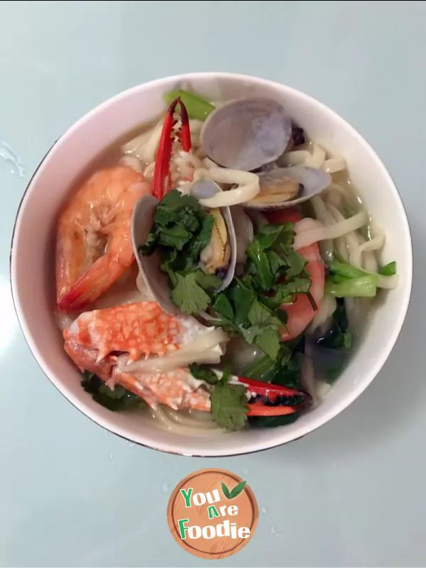 Seafood noodles