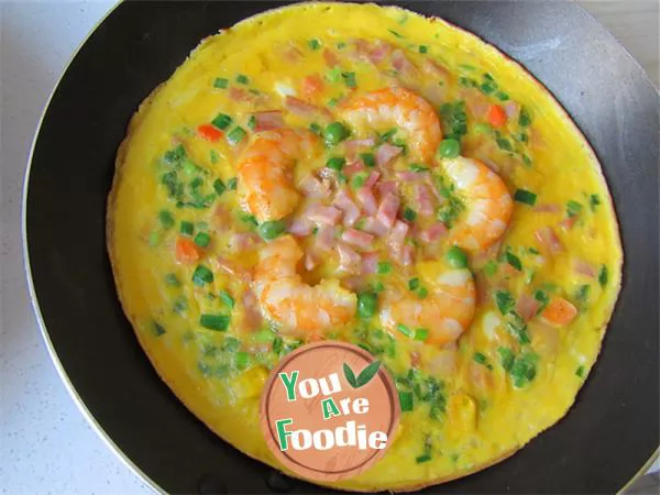 Shrimp and leek thick egg cake