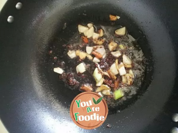 How to cook a greedy little black fish