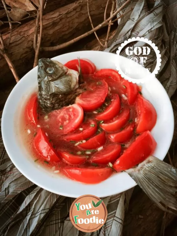 Challenge the limit of taste buds: the wayward eating method of nourishing tomato crucian carp soup