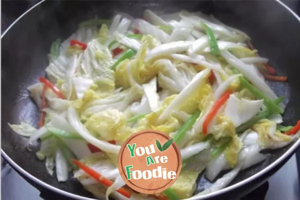 Stir fried baby cabbage with spicy sauce