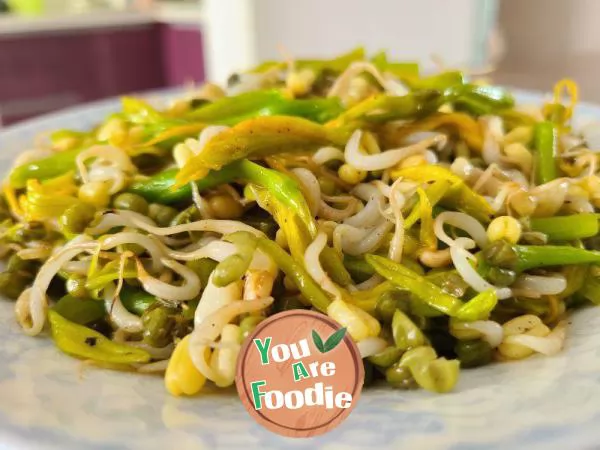 Stir fried green bean sprouts with yellow cauliflower